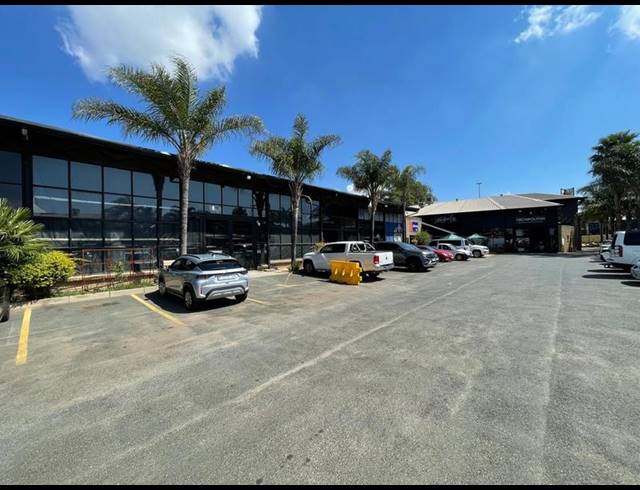 BUSINESS PROPERTY TO RENT IN LOUWLARDIA